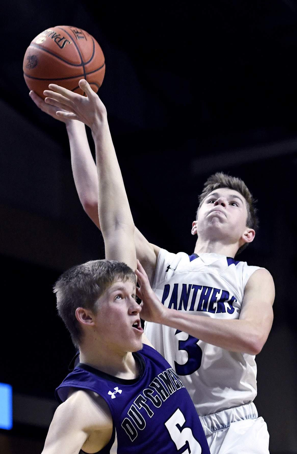 MOC-Floyd Valley defeats Dakota Valley